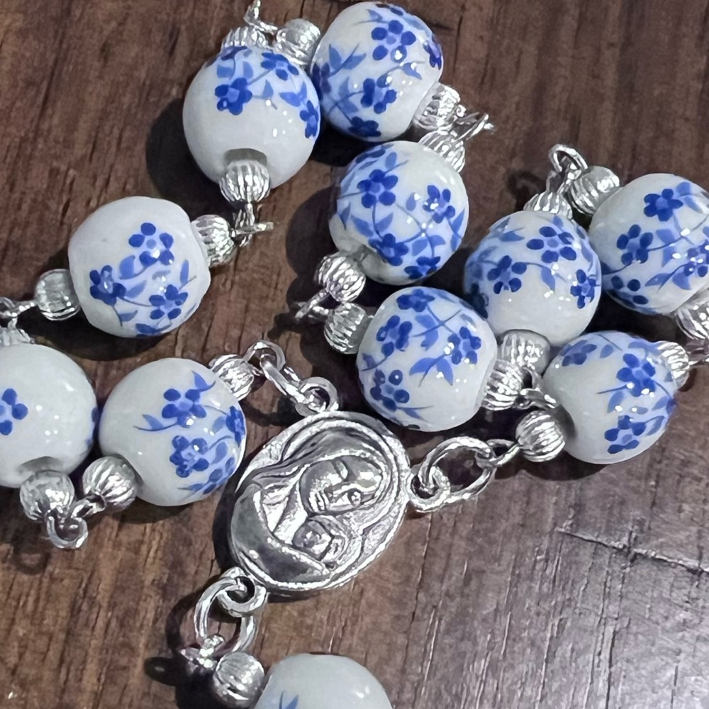 New, Beautiful handmade one decade rosary